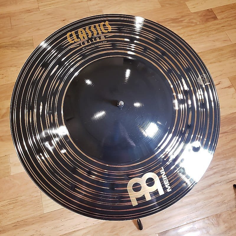 Platillo ride Meinl CC18HBBDAR de 18" Classics Custom Dark Heavy Big Bell con video de demostración